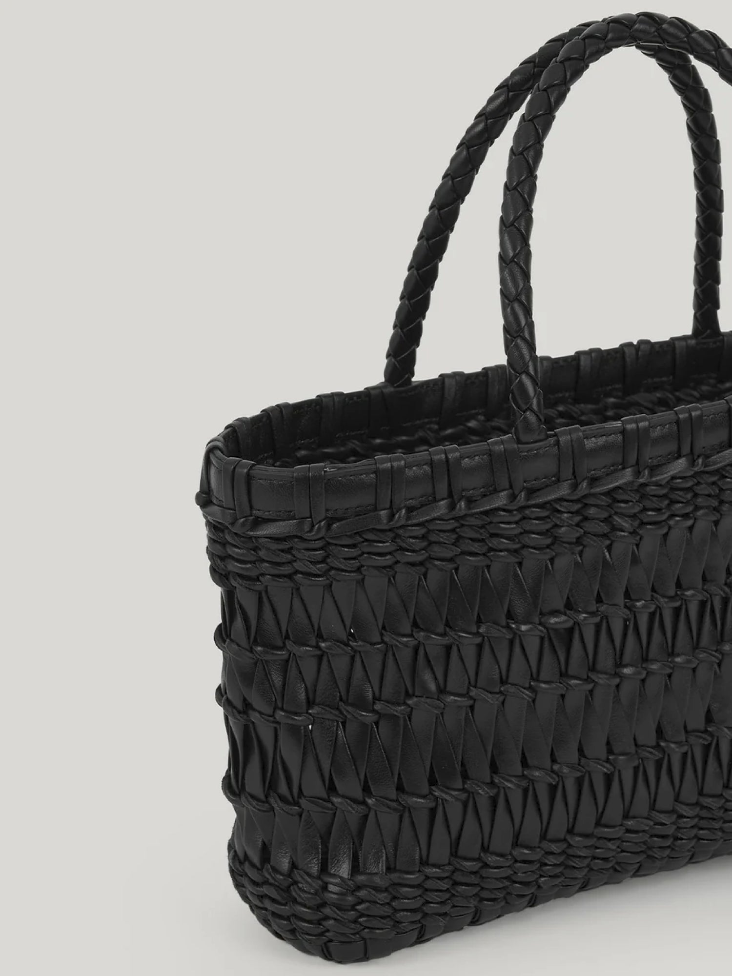 Sofia Weaving Bag (Soft Black)