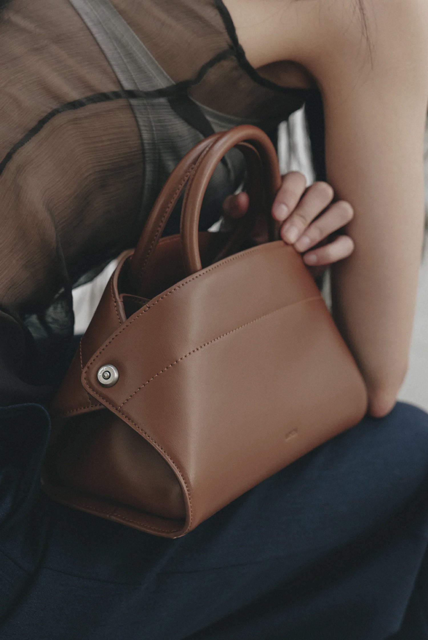 PREORDER Nadel Mini Bag (Tawny Brown)