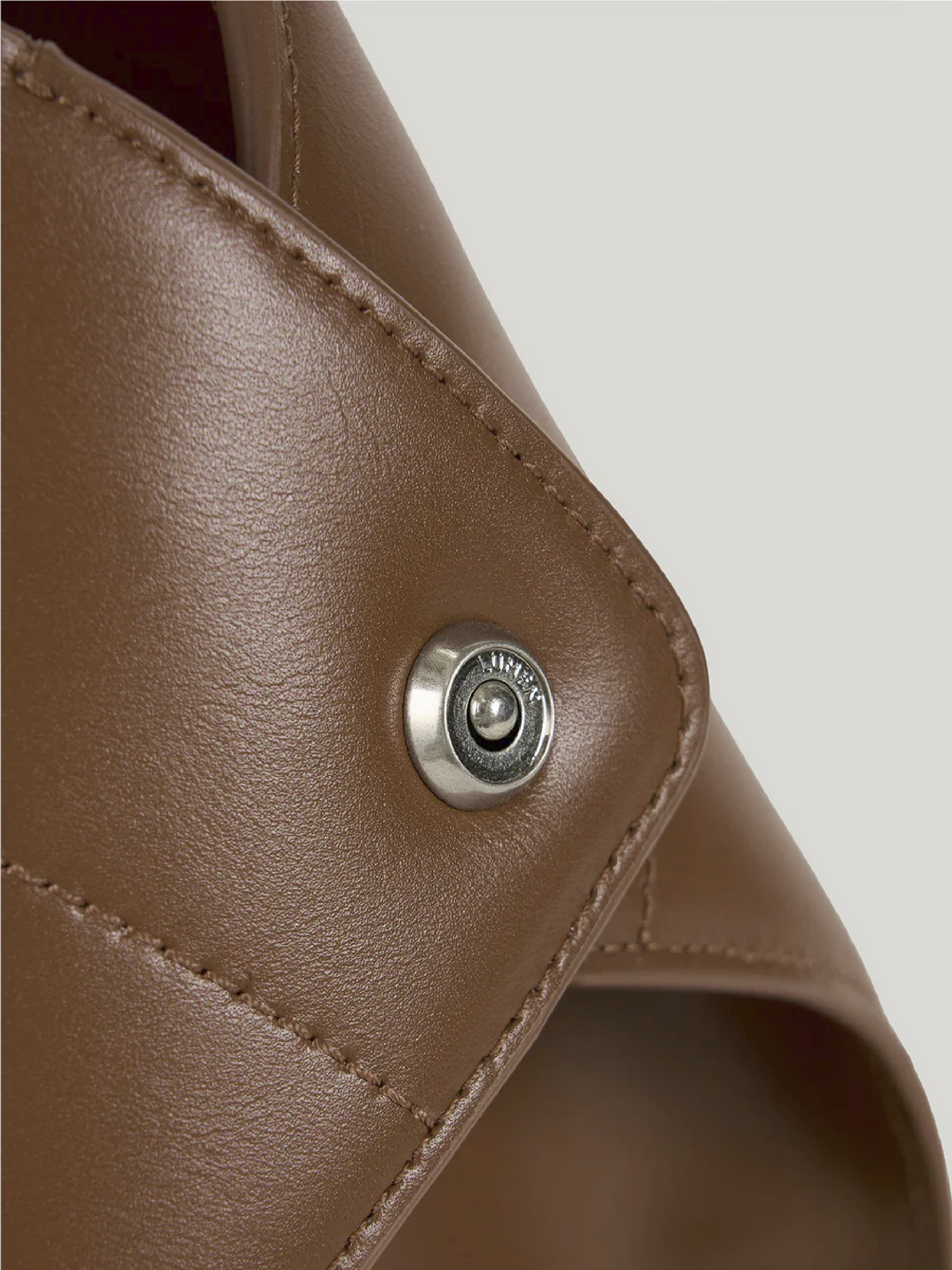 PREORDER Nadel Bag (Tawny Brown)