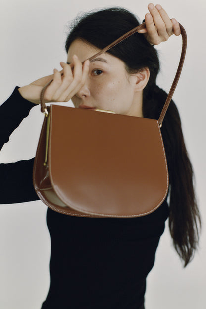 PREORDER Lune Forme Bag (Cognac Brown)