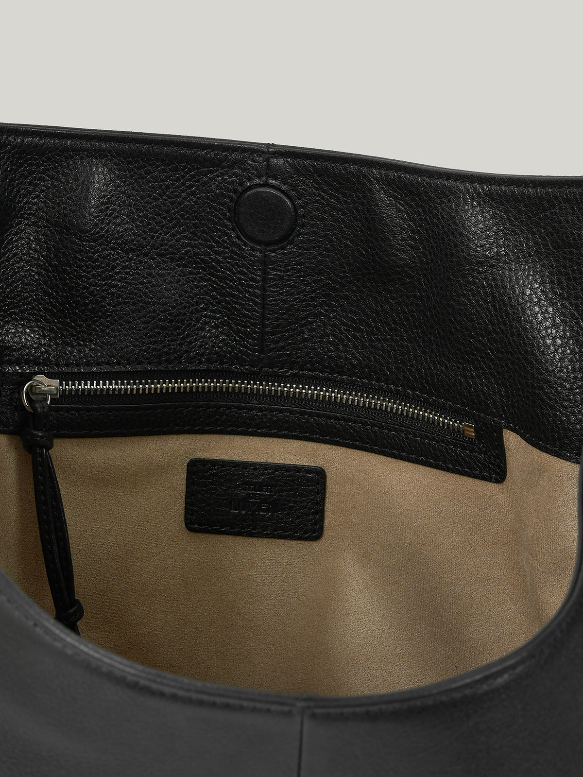 Log Large Bag (Soft Black)