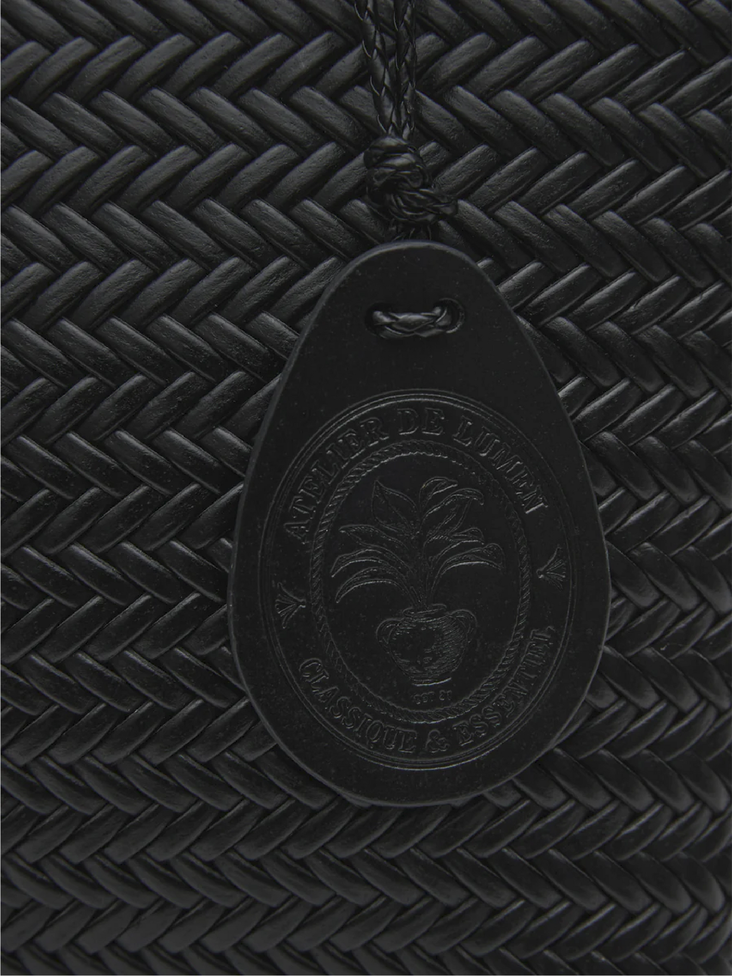PREORDER Twig Bag (Dried Black)