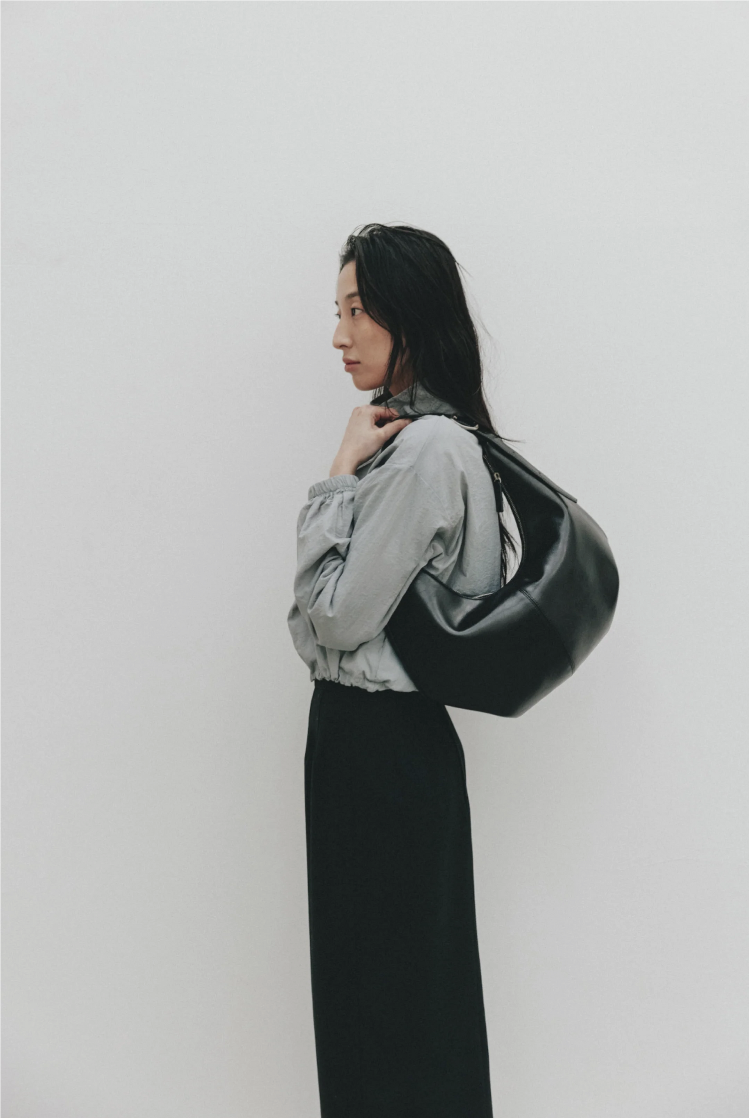PREORDER Mossy Hobo Bag (Leather Black)