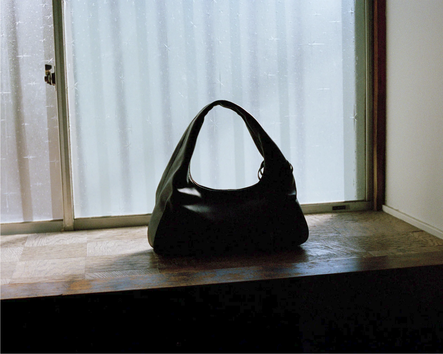 Pillow Hobo Bag (Organ Brown)