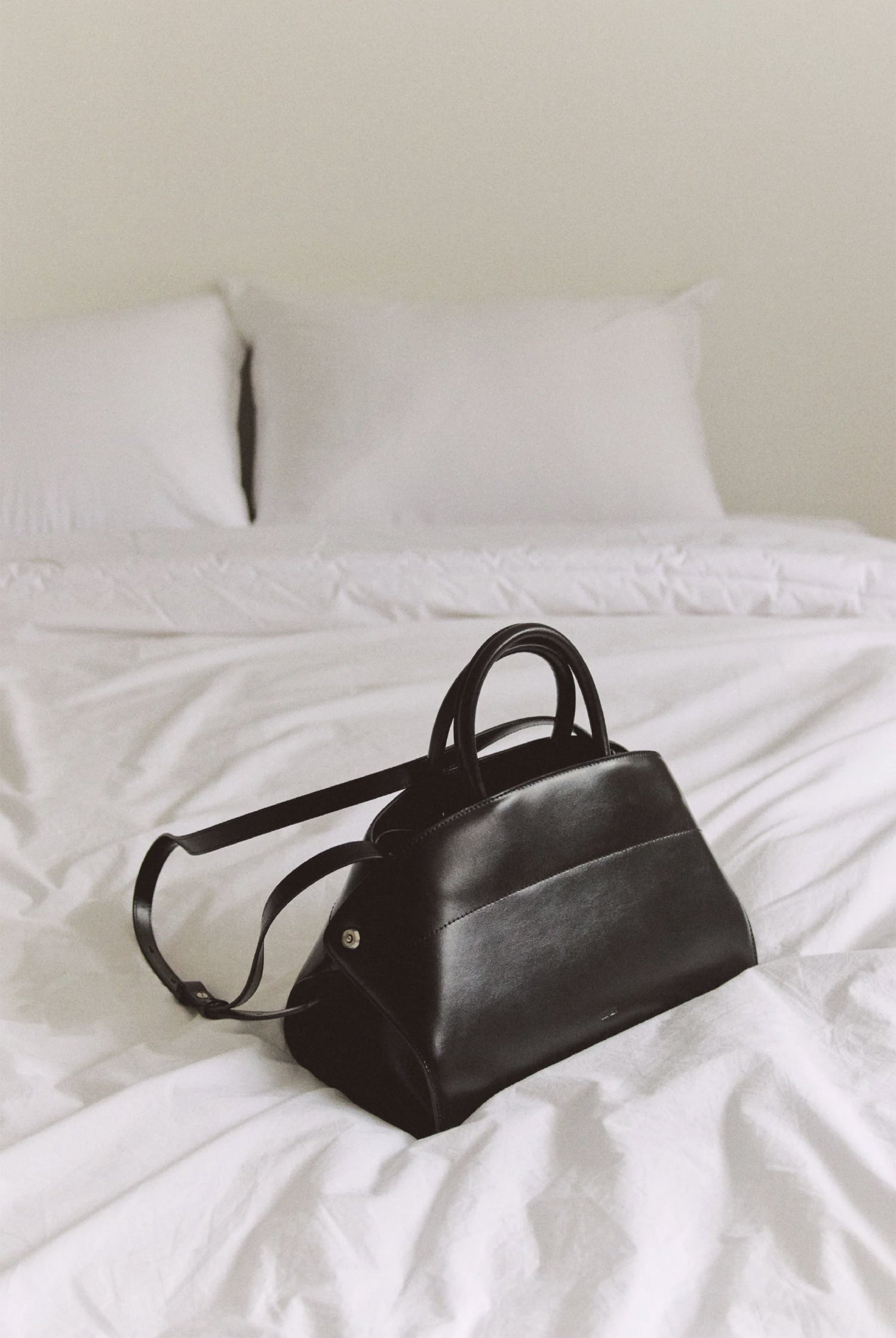 PREORDER Nadel Bag (Soft Black)